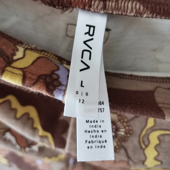 RVCA Push It Bike Shorts - NWT (L) - Picture 10 of 13